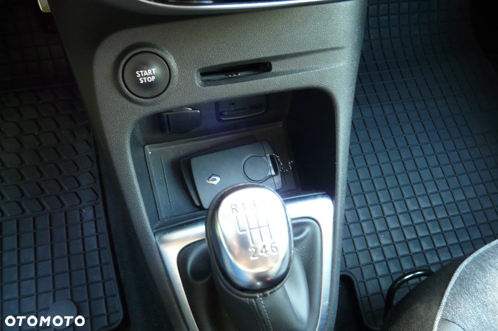 Renault Captur 1.3 TCe Intens - 18