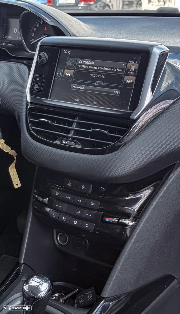 Peugeot 2008 1.6 e-HDi Allure 2-Tronic - 8