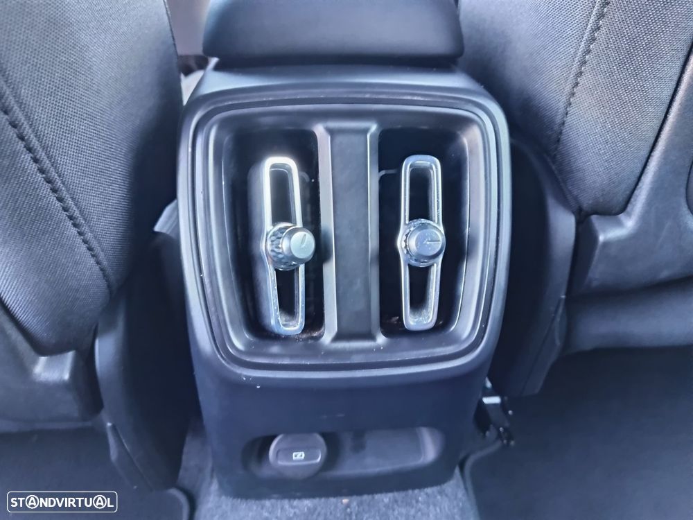 Volvo XC 40 Recharge Plus - 24