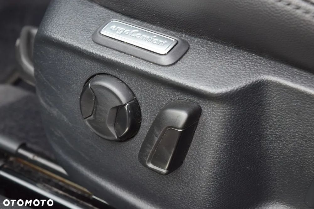 Volkswagen Passat 2.0 TDI BMT Highline DSG - 16