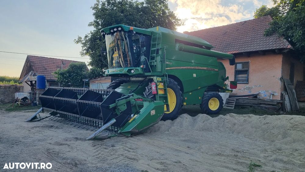 John Deere W440 - 29
