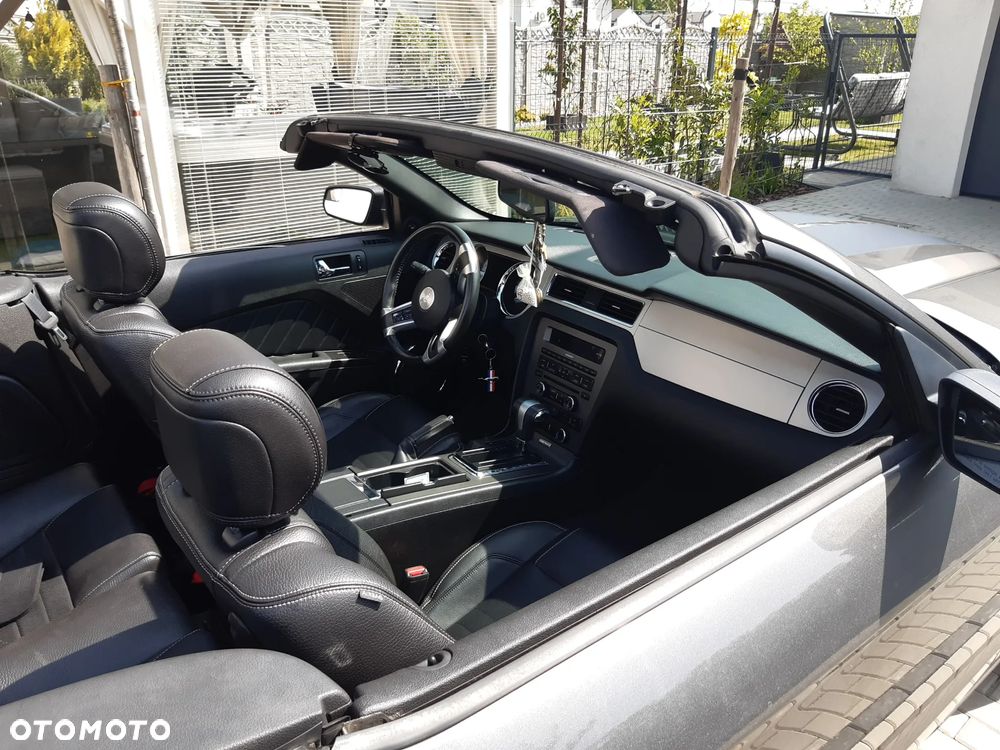 Ford Mustang 3.7 V6 Premium - 11