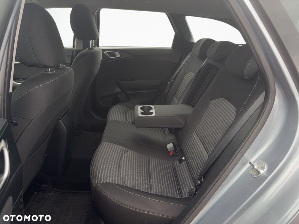 Kia Ceed 1.5 T-GDI M - 24