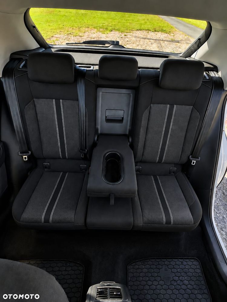 Volkswagen T-Roc 1.0 TSI Advance - 8
