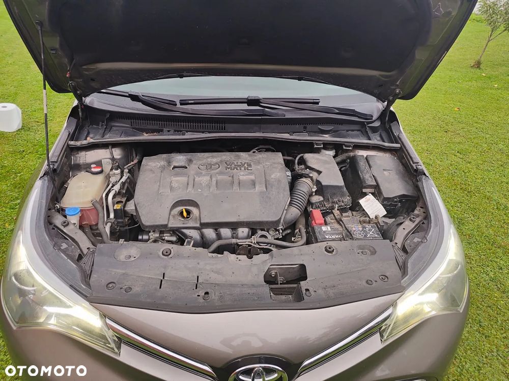 Toyota Avensis 1.8 Active MS - 5