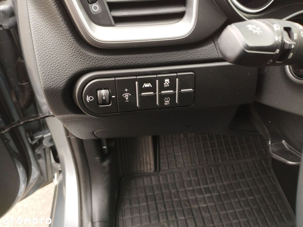 Kia Ceed 1.5 T-GDI M - 27