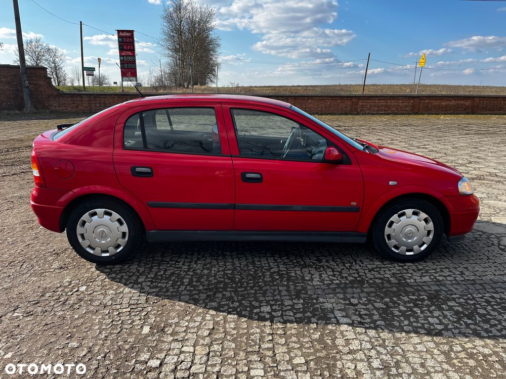 Opel Astra 1.4 - 7