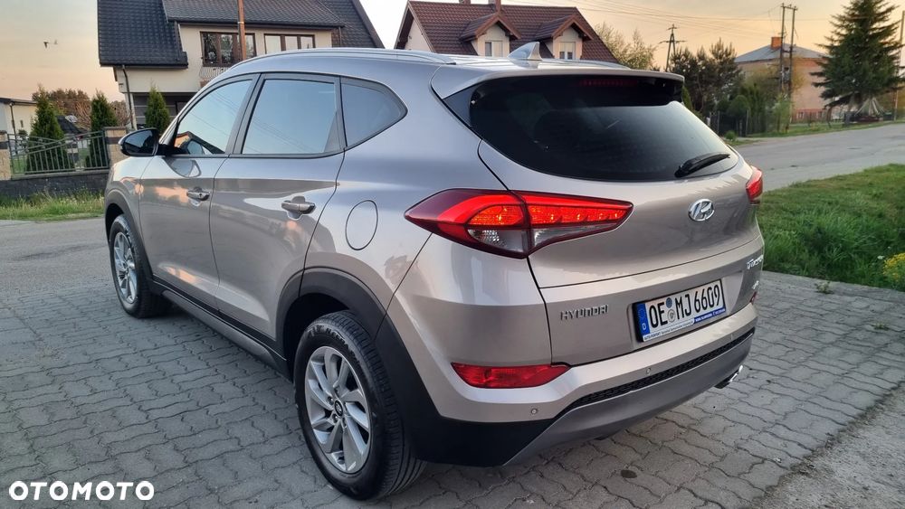 Hyundai Tucson 2.0 CRDi 4WD Automatik Passion Plus - 18