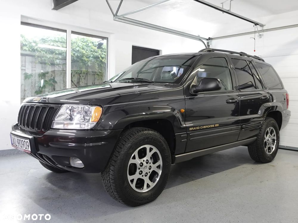 Jeep Grand Cherokee - 1