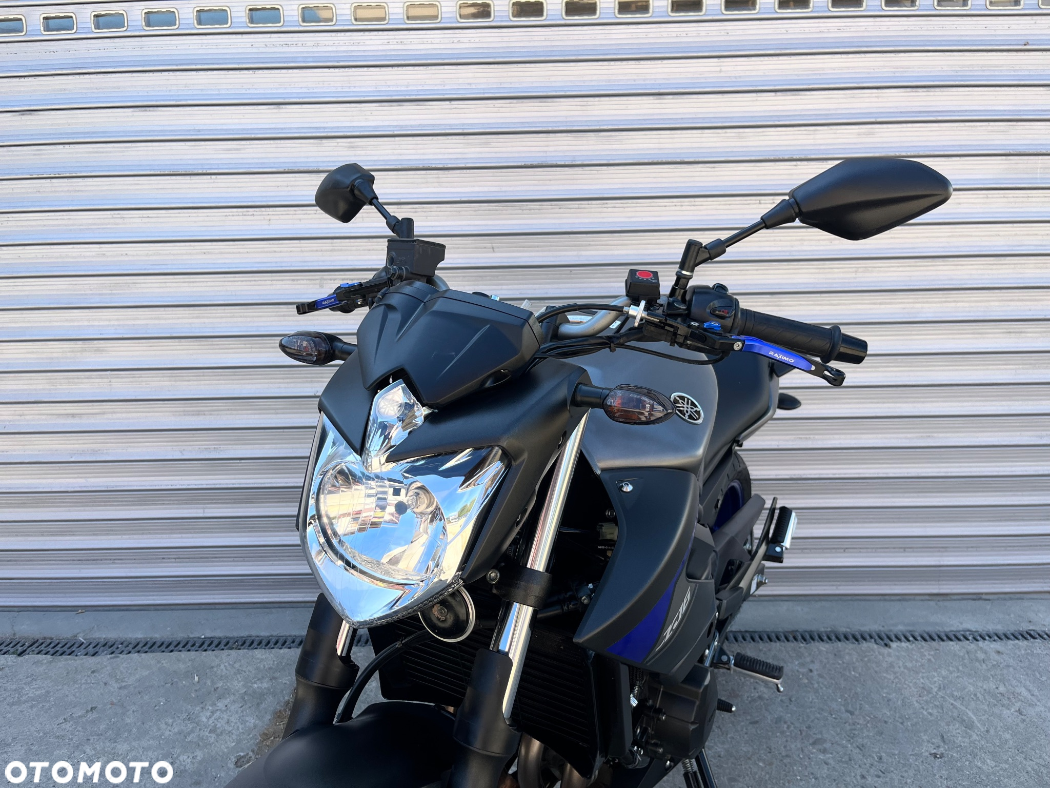 Yamaha XJ - 25