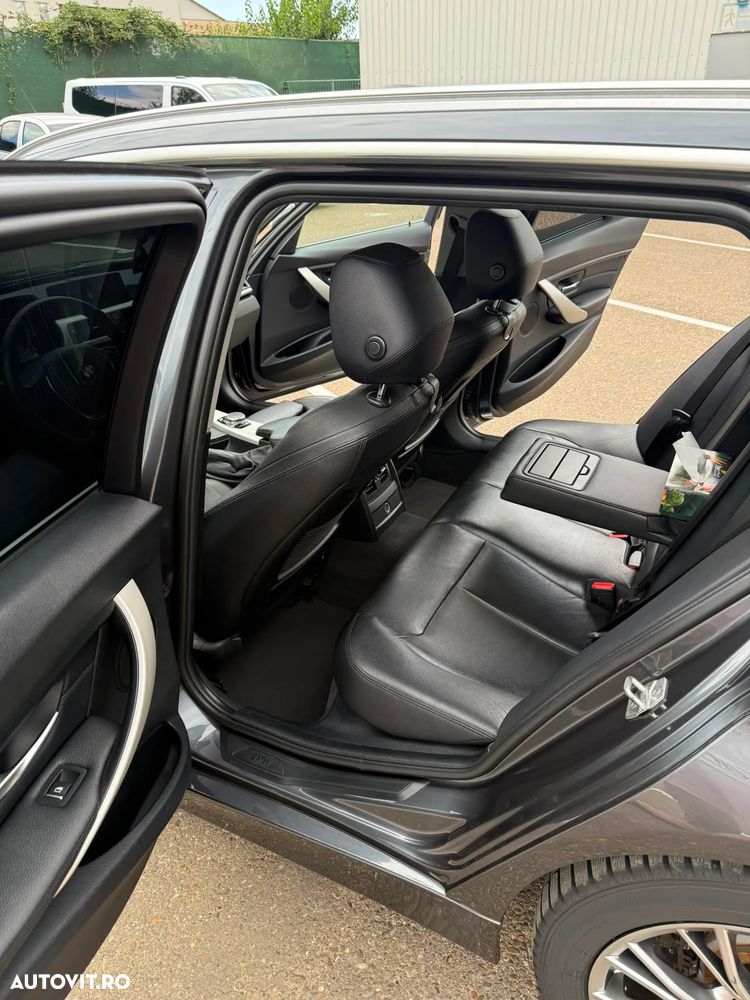 BMW Seria 3 320d Aut. Efficient Dynamics Edition Sport Line - 8