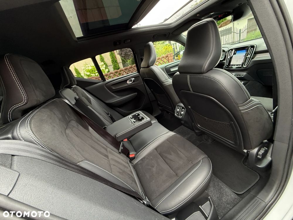 Volvo XC 40 T5 AWD R-Design - 34