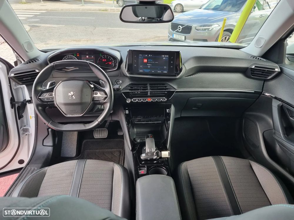 Peugeot 2008 1.2 PureTech Active Pack EAT8 - 23