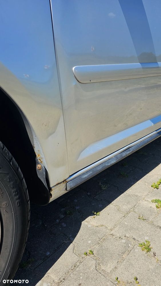 Volkswagen Touran 1.9 TDI Trendline - 8