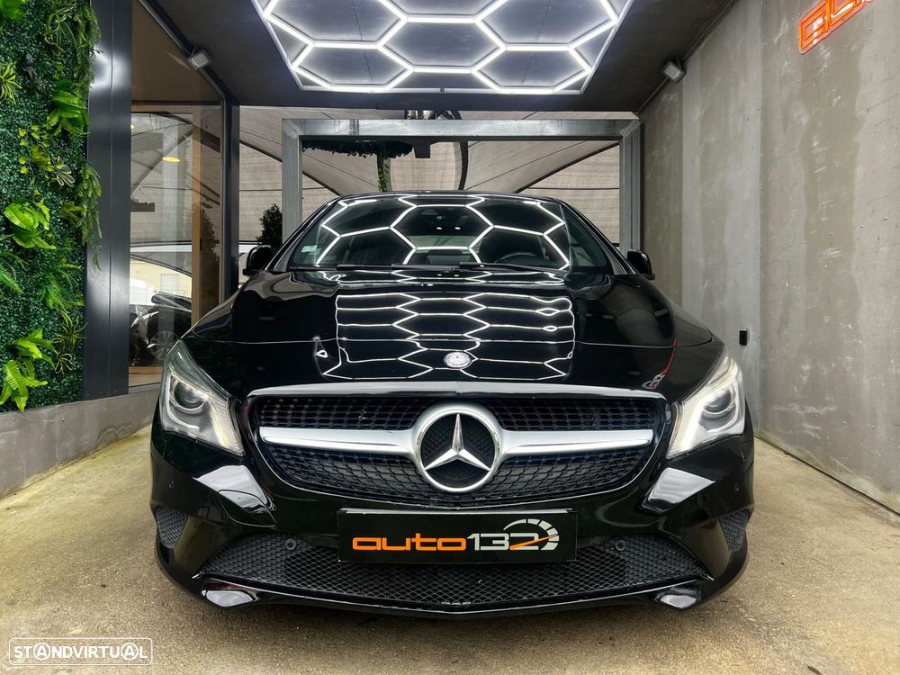 Mercedes-Benz CLA 180 d Shooting Brake - 3