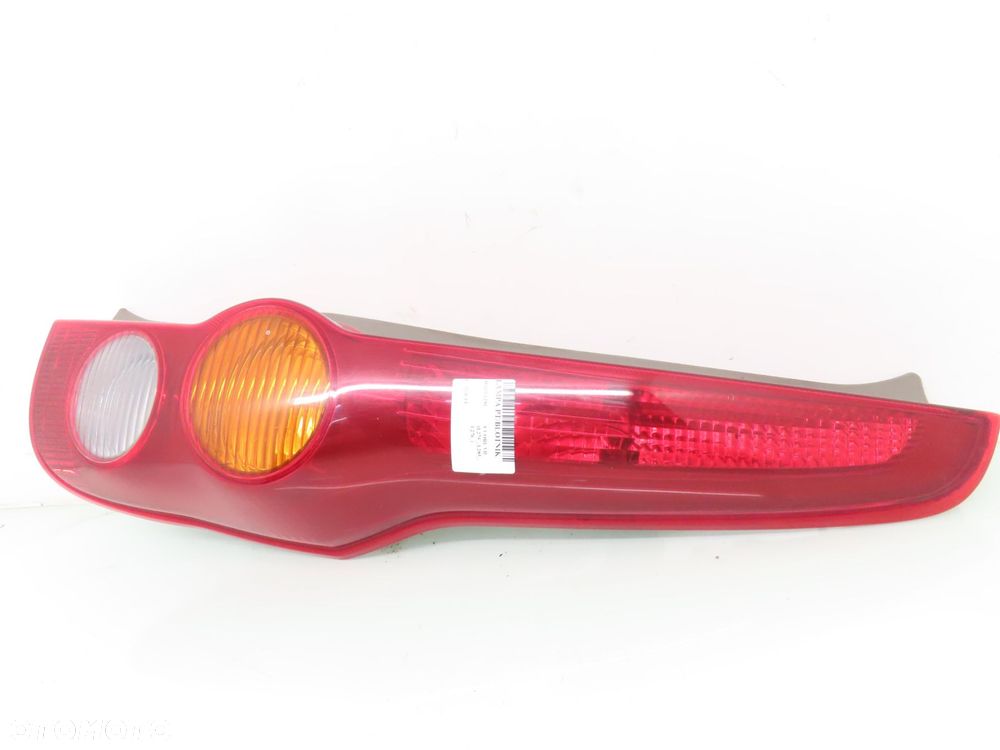 LAMPA PRAWA TYLNA DAIHATSU CUORE VII - 4