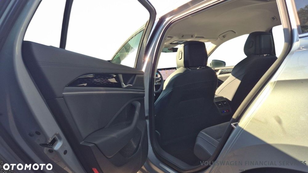 Volkswagen Passat 2.0 TDI SCR 4Mot Elegance DSG - 7