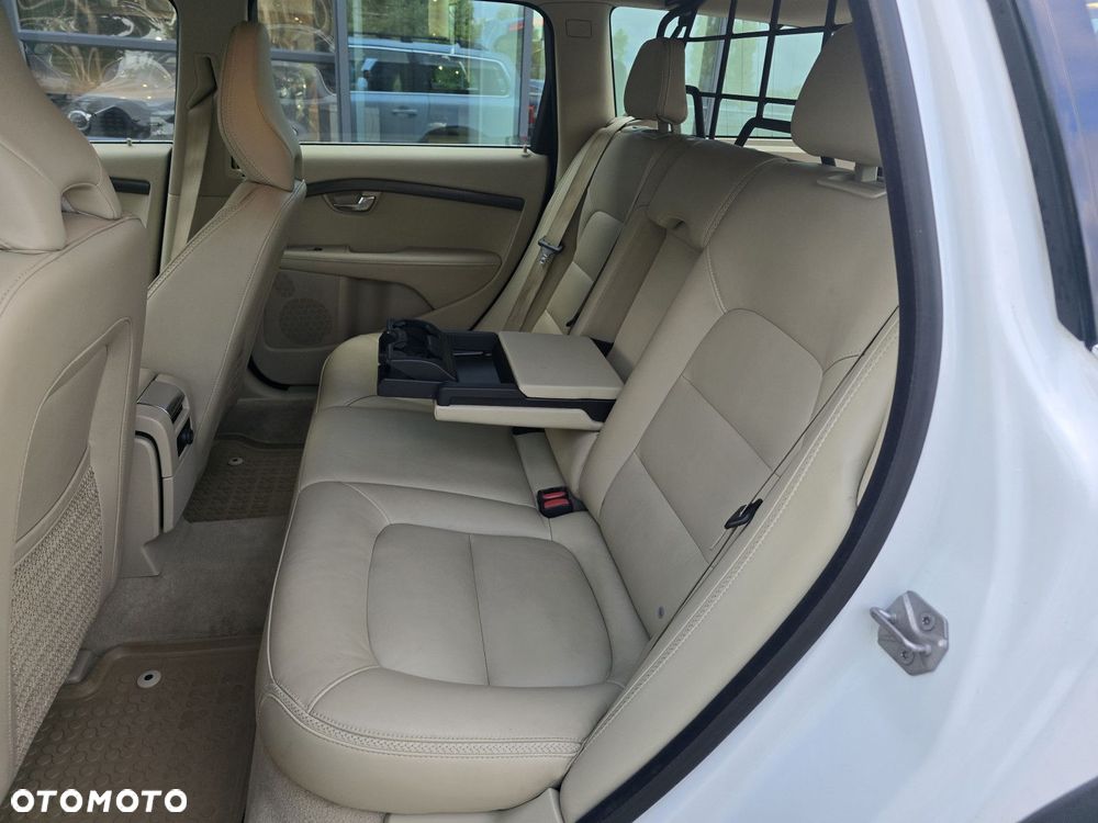 Volvo XC 70 - 9