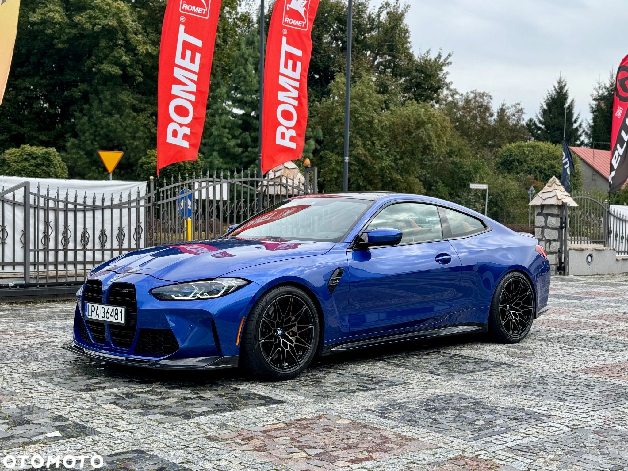 BMW M4 Standard - 1