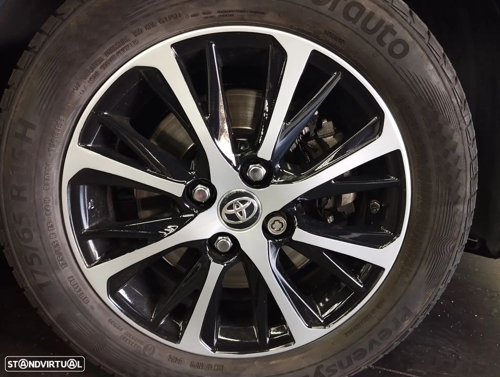 Toyota Yaris 1.5 HDF Comfort - 9