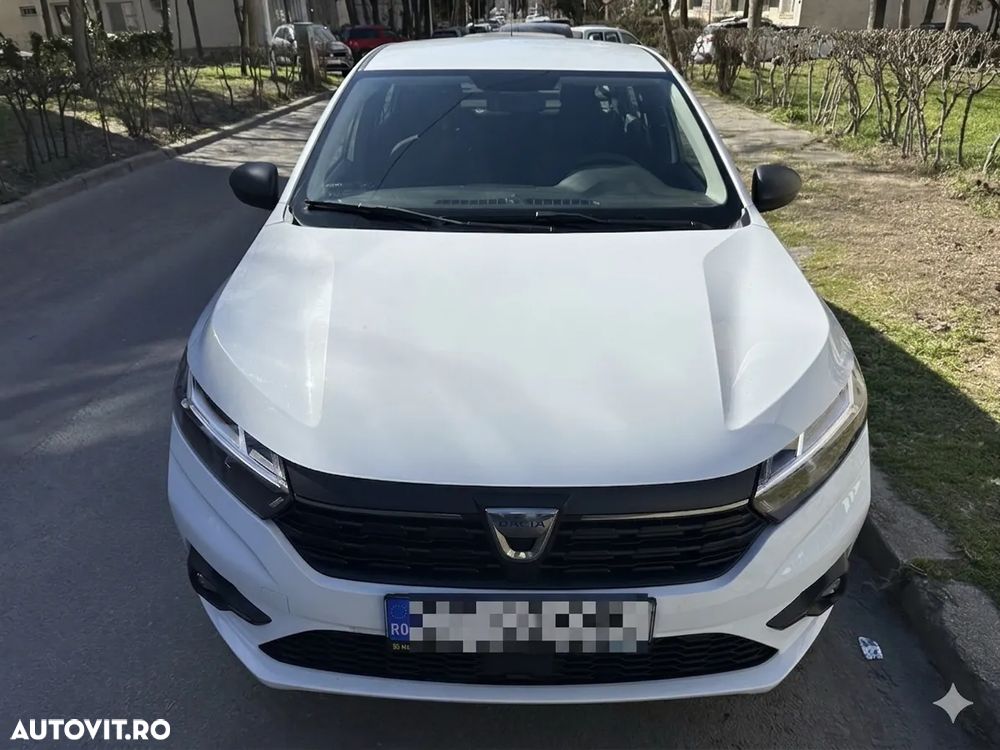 Dacia Logan TCe 90 Essential - 1