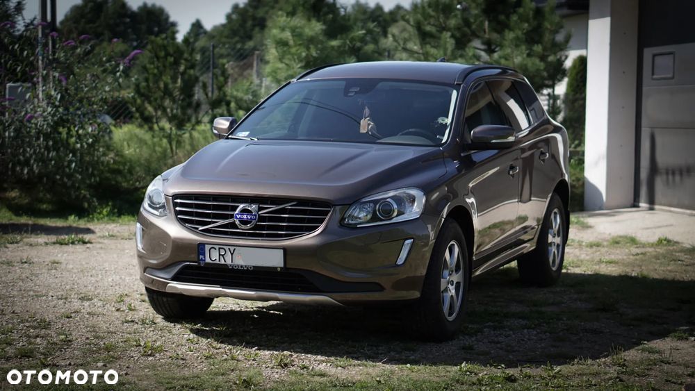 Volvo XC 60 D4 AWD Momentum - 2