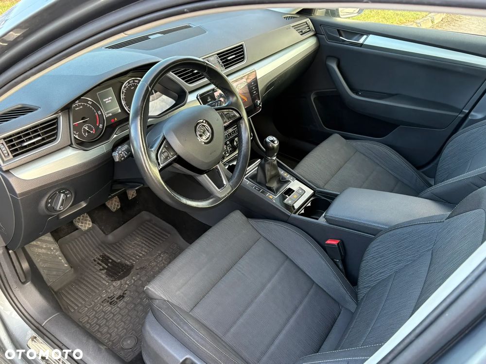 Skoda Superb 2.0 TDI 4x4 Ambition - 9