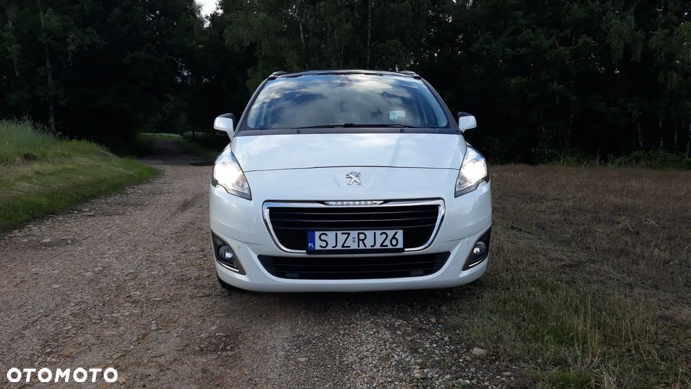 Peugeot 5008 HDI 150 Allure - 2