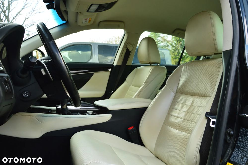 Lexus GS 200t / 300 Elegance - 13