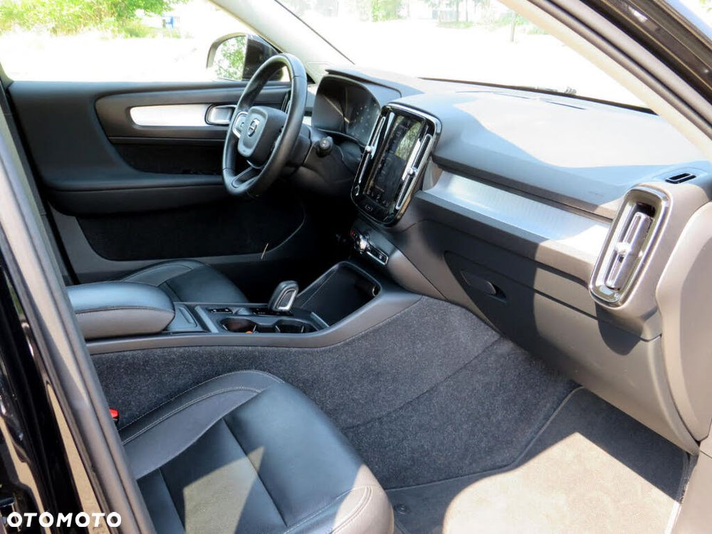 Volvo XC 40 T5 AWD Momentum - 12