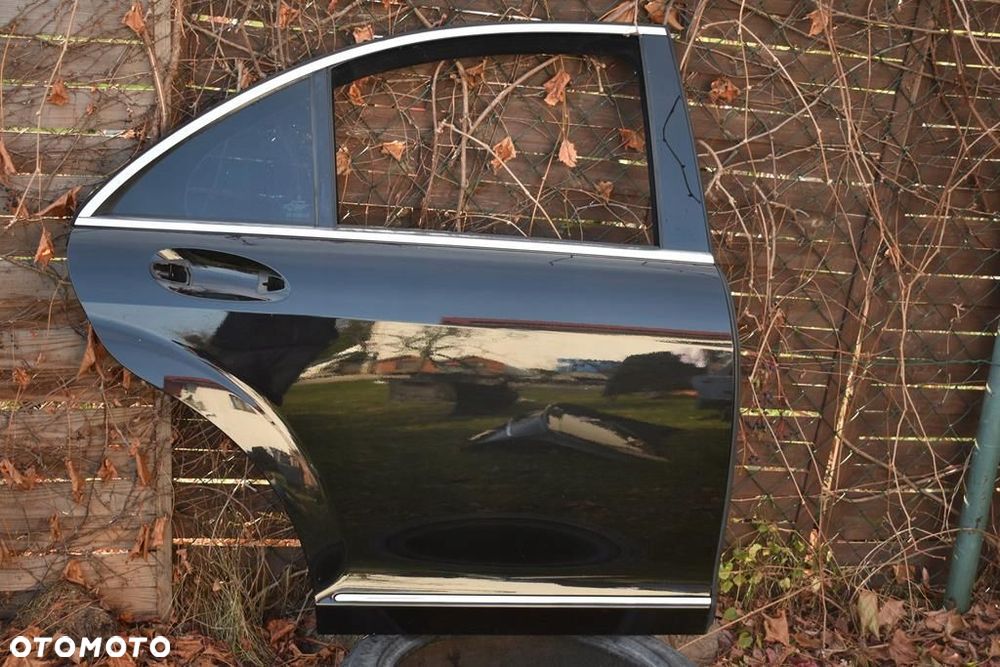 MERCEDES W221 S-KLASA DRZWI PRAWE TYLNE TYŁ 197 ORYGINAŁ - 1