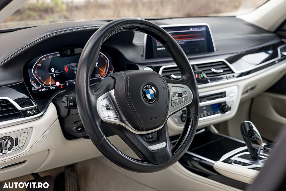 BMW Seria 7 730d xDrive MHEV - 15