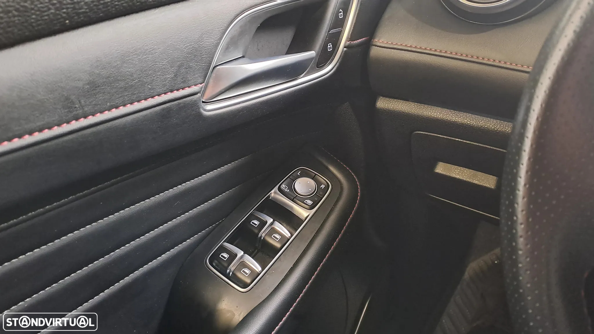 MG EHS 1.5 T-GDI Plug-in Hybrid Luxury - 34
