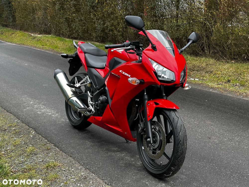 Honda CBR - 3