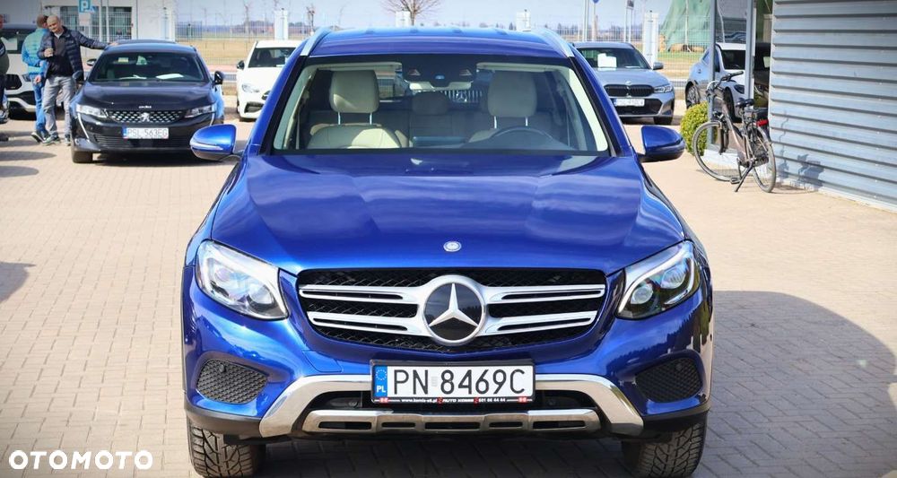 Mercedes-Benz GLC - 11