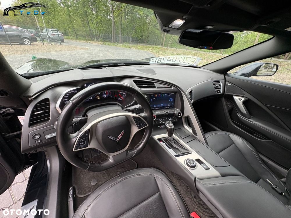 Chevrolet Corvette - 19
