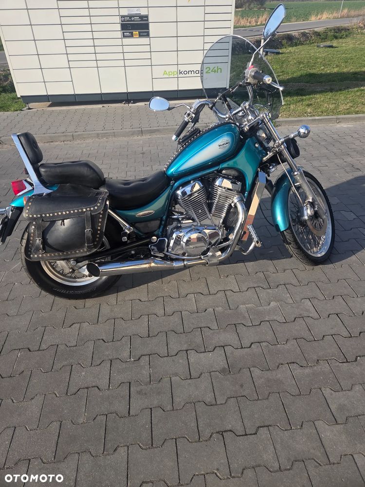 Suzuki Intruder - 3