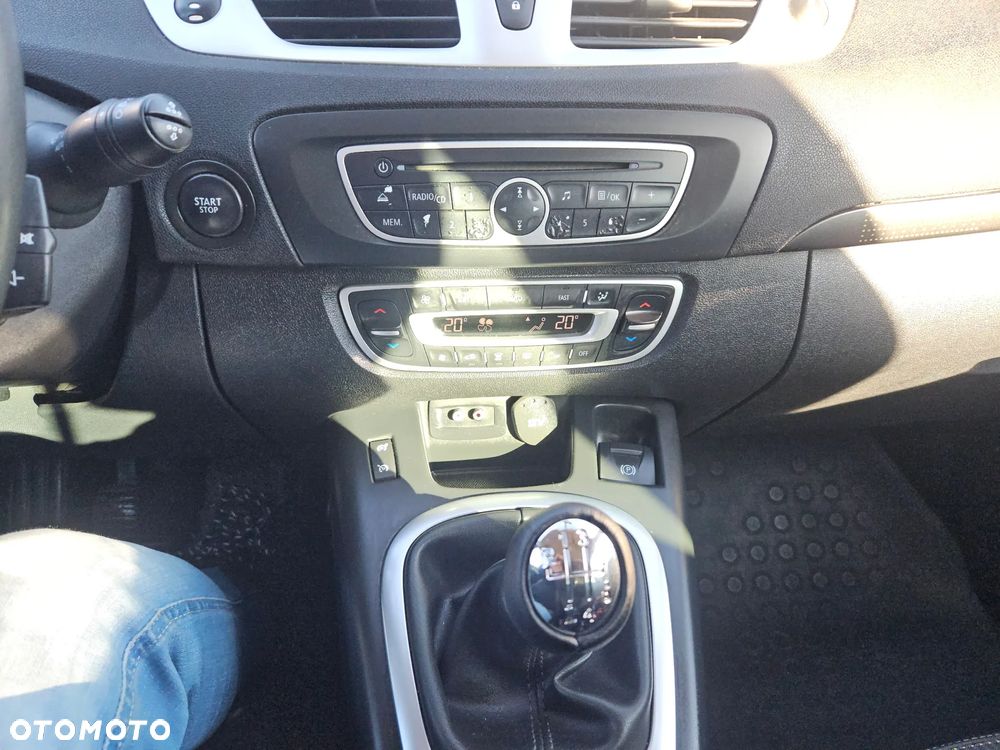 Renault Scenic dCi 160 FAP Luxe - 11