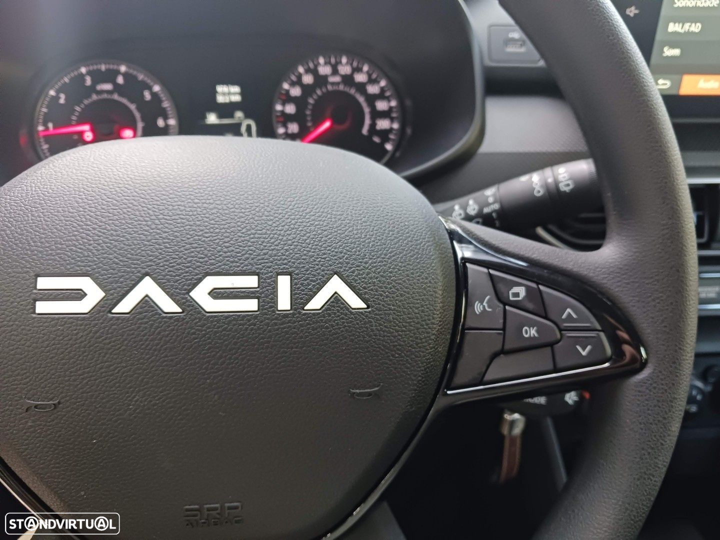 Dacia Sandero 1.0 SCe Essential - 28