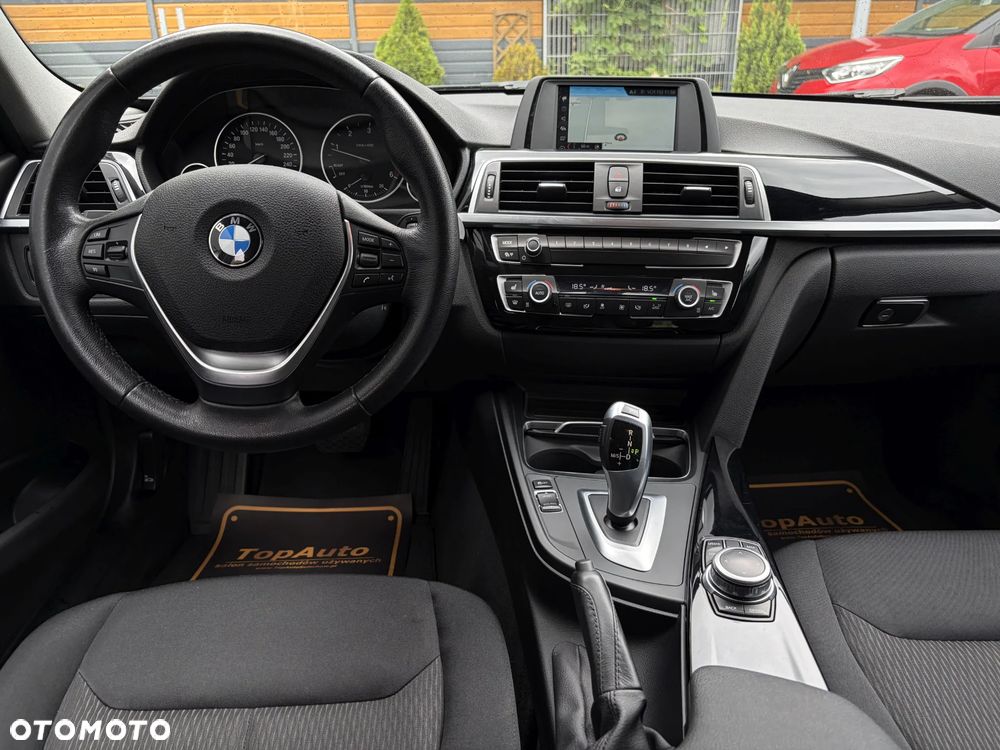 BMW Seria 3 320d Advantage - 32