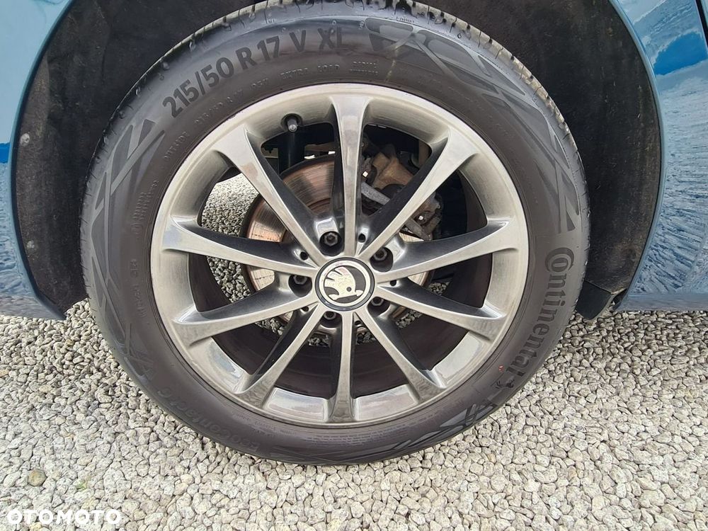 Skoda Octavia 2.0 TDI DSG Style - 39