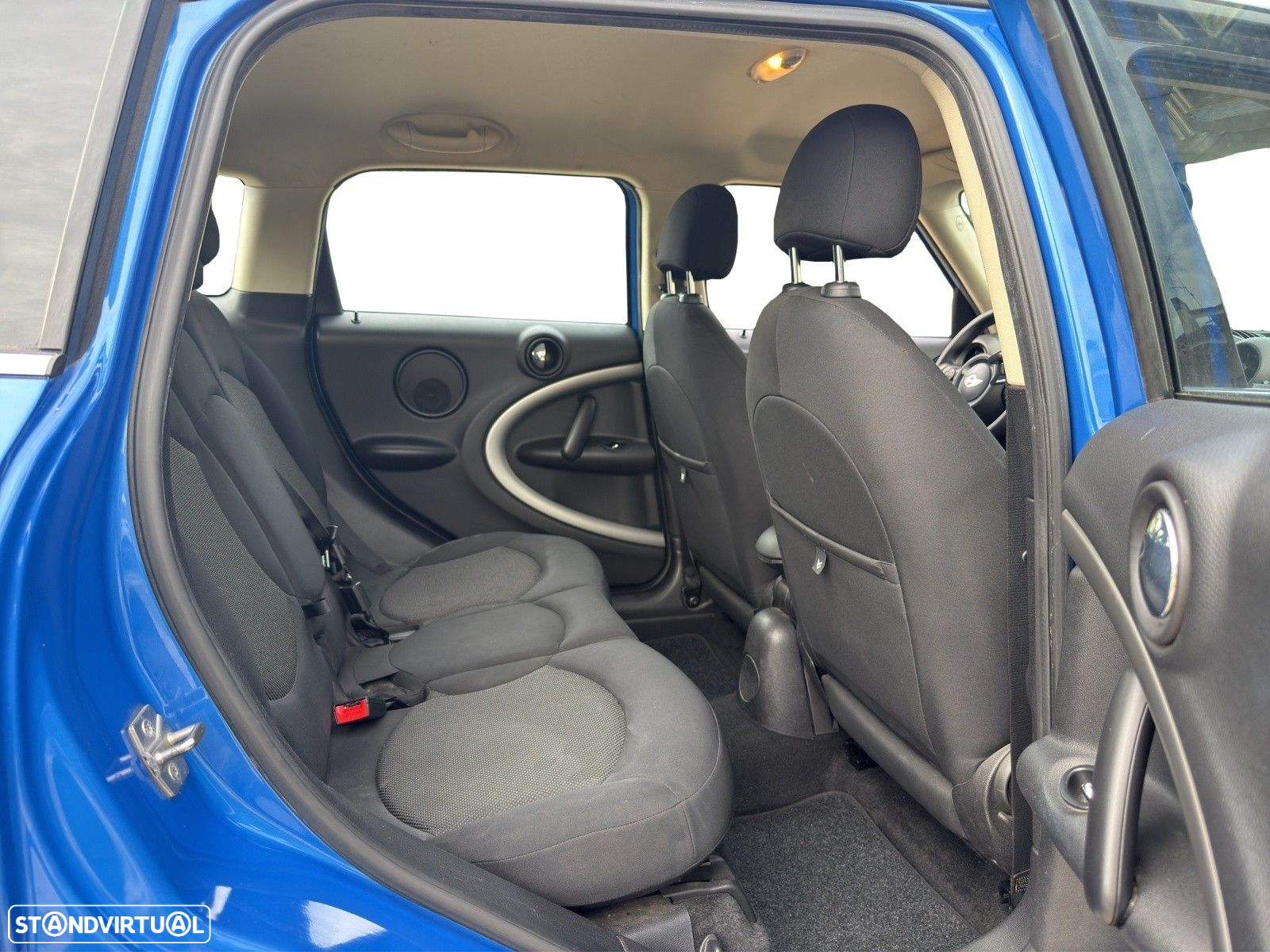 MINI Countryman Cooper D - 16