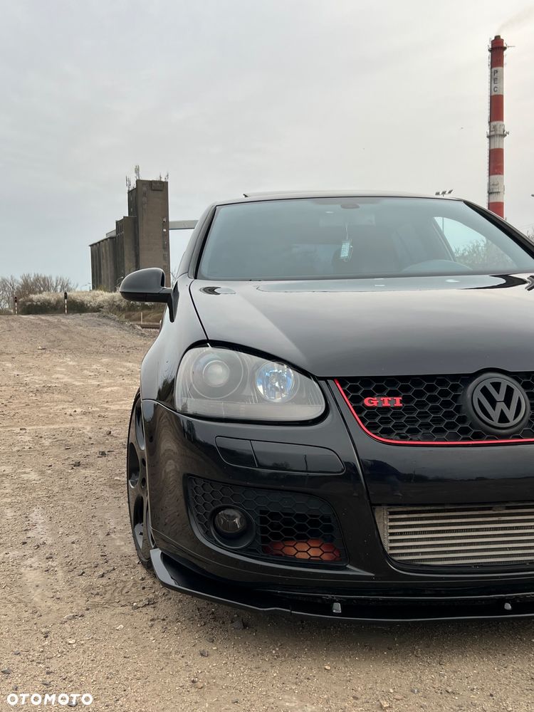 Volkswagen Golf - 8