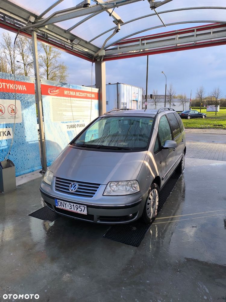 Volkswagen Sharan 1.9 TDI Comfortline - 1