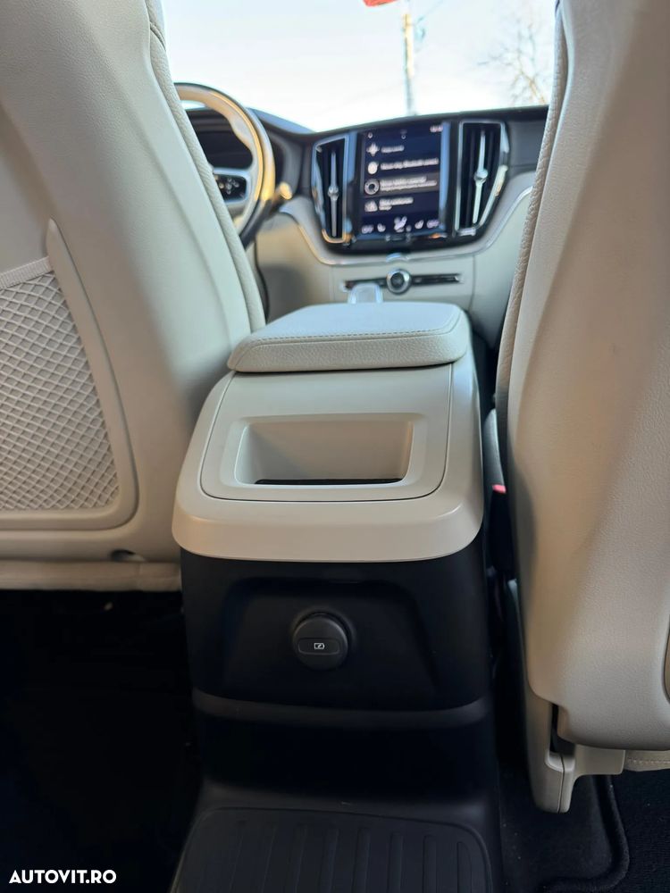 Volvo XC 60 Recharge T6 Twin Engine eAWD Inscription Expression - 33