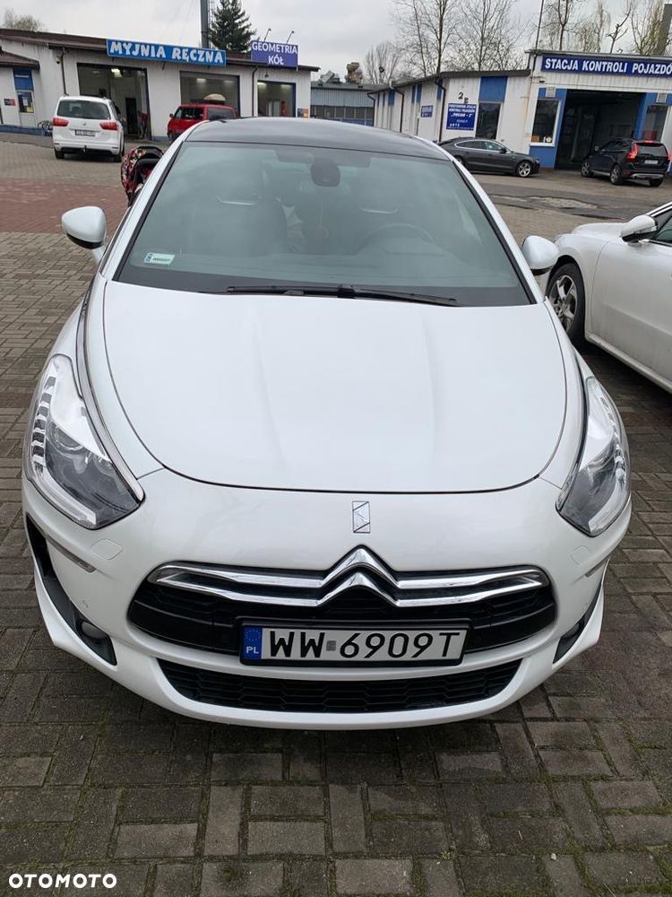 Citroën DS5 1.6 THP SoChic - 3