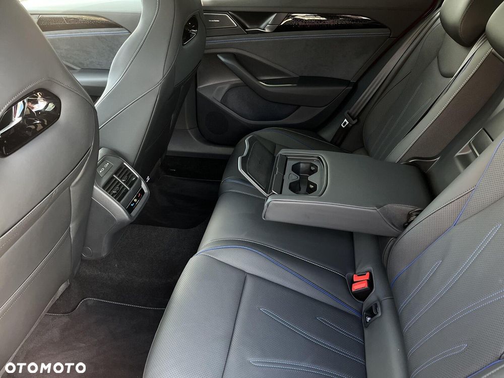 Volkswagen Passat Variant - 30