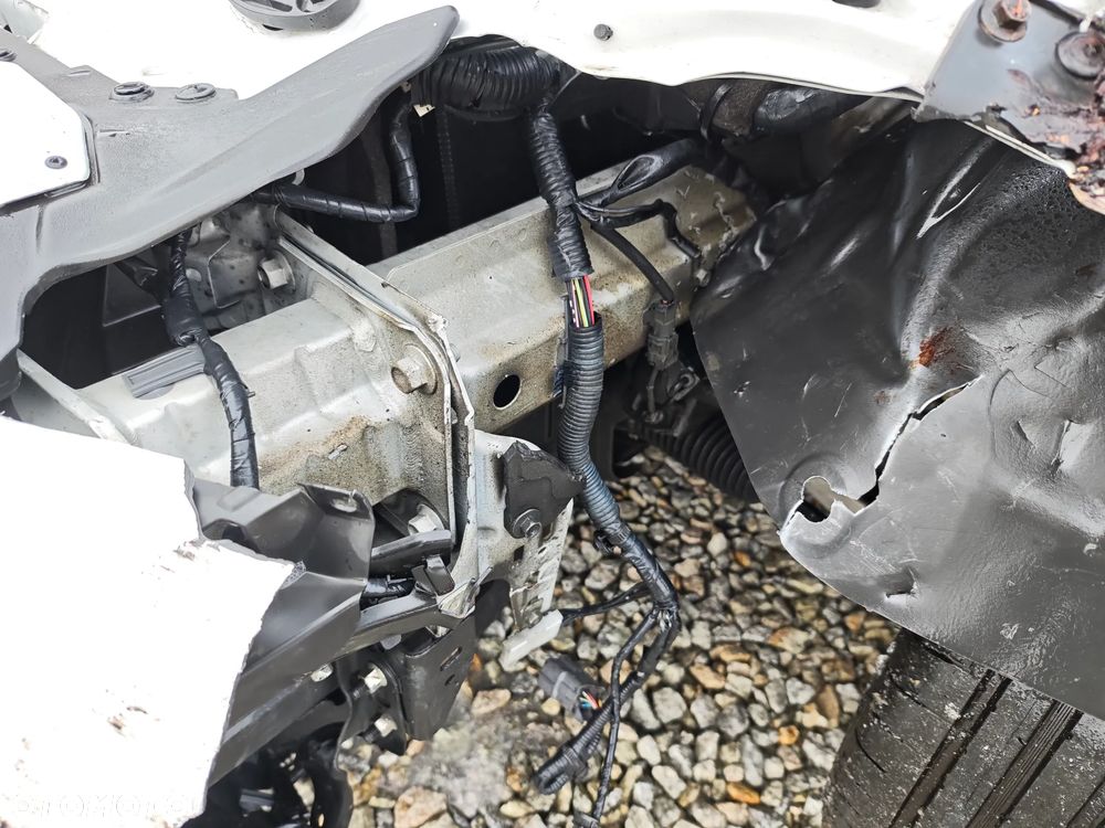 Mazda MX-5 SKYACTIV-G 160 SAKURA - 19