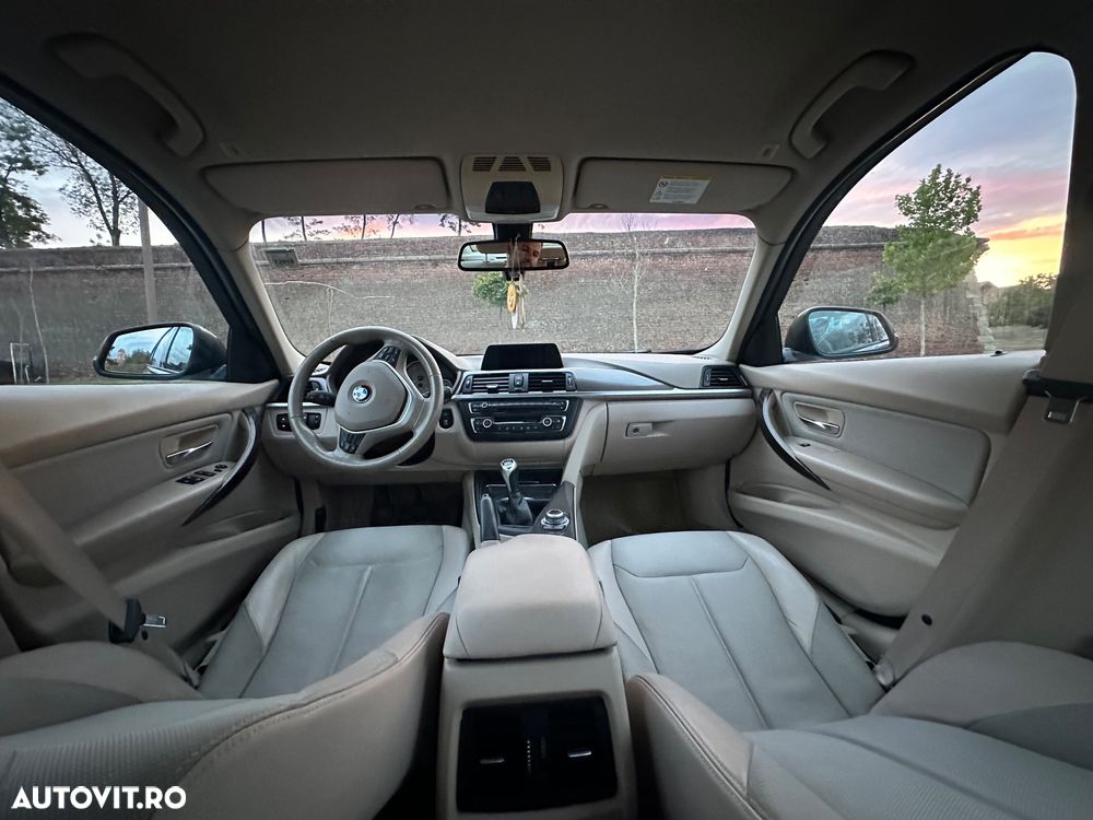 BMW Seria 3 320d - 12