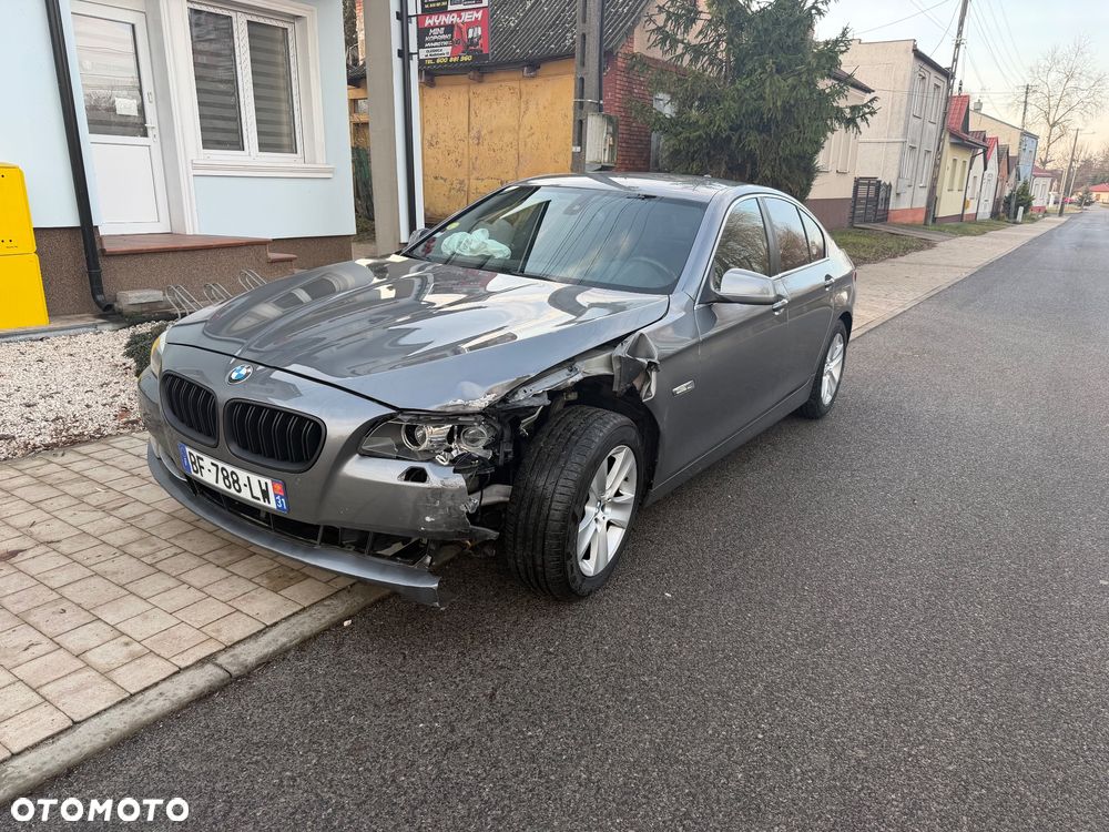 BMW Seria 5 525d - 2